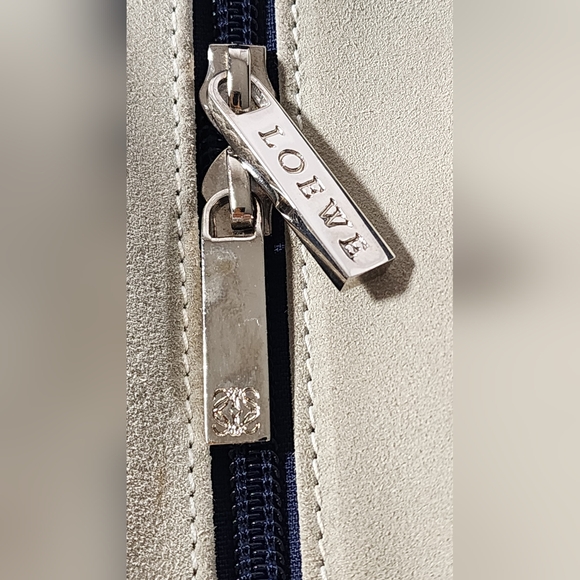 Loewe Amazona handbag. Suede. - Picture 9 of 14